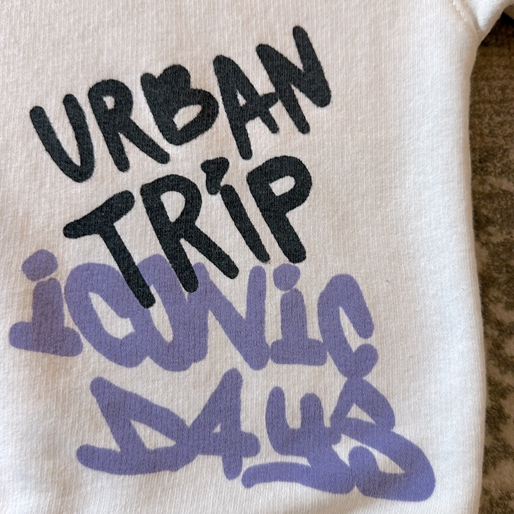 ZARA GRAFFITI SWEATSHIRT SIZE 8 KIDS - Picture 7 of 10